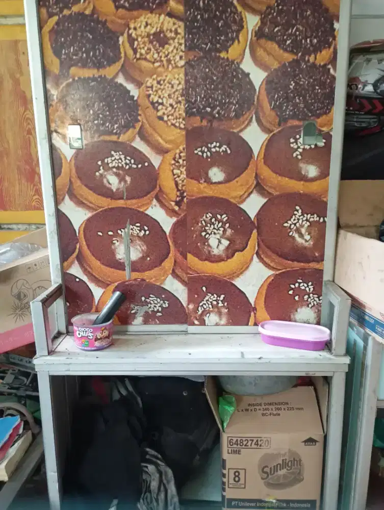 Display donat tiga susun