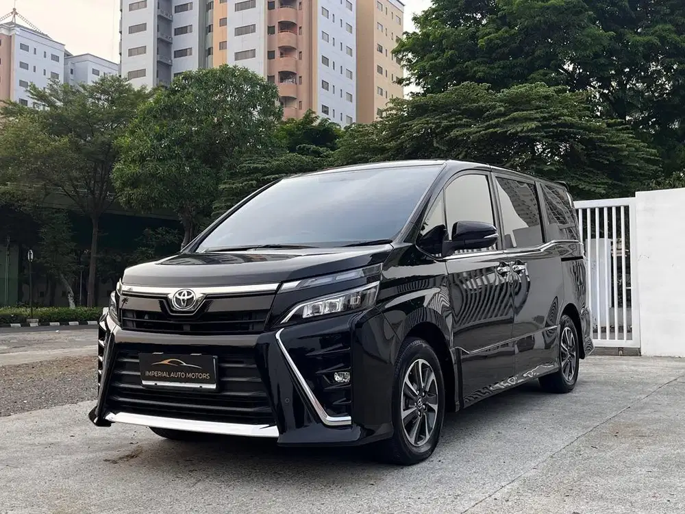 KM40RB Toyota Voxy 2.0 2018 No Alphard Vellfire Venturer SRZ 2019