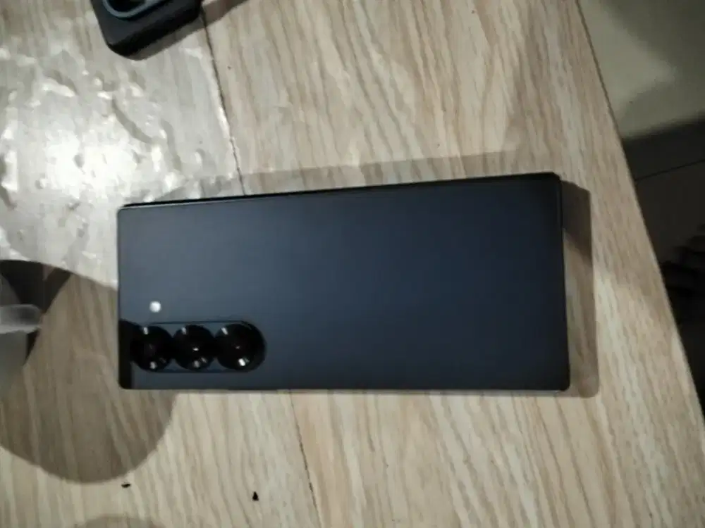 Samsung z fold 6 layar aman