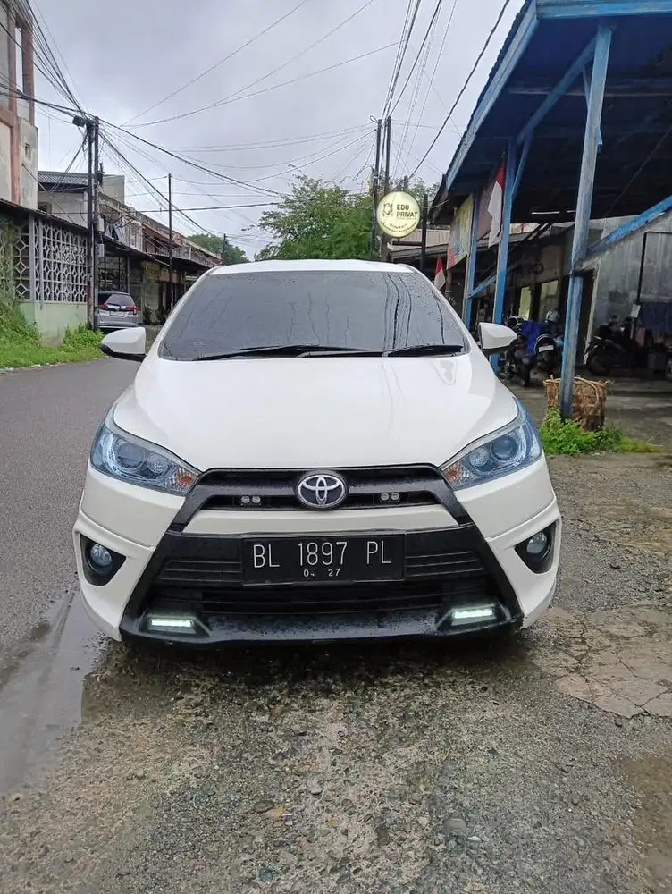 Di jual Yaris trd S MT