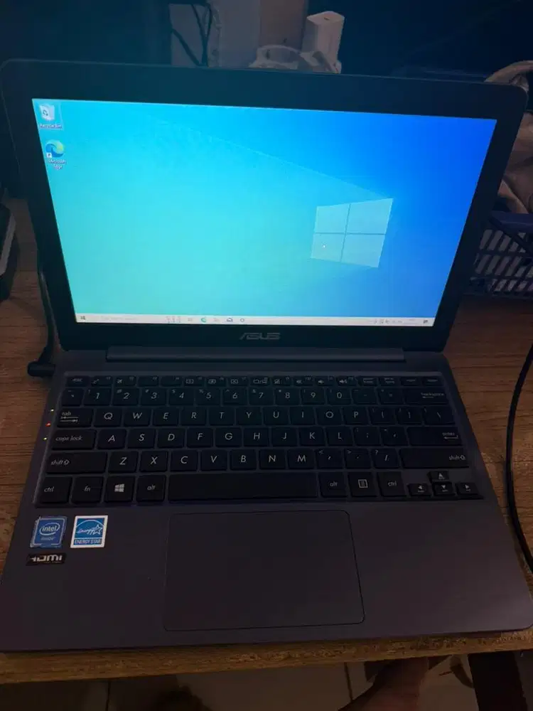 Jual Notebook/Laptop Asus Intel Celerone