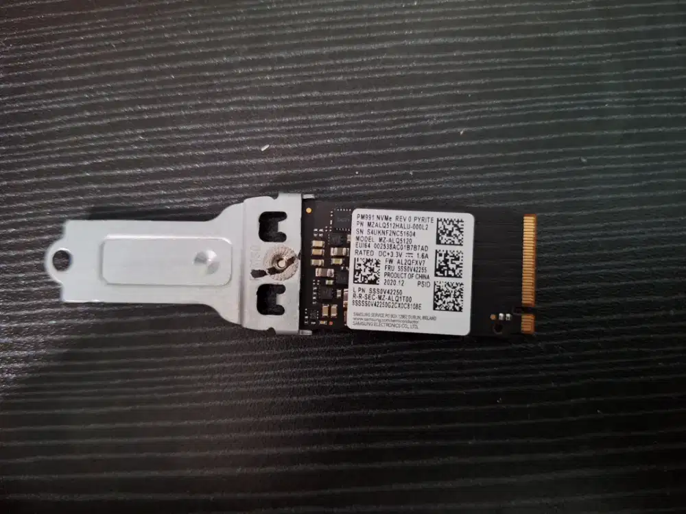 Bismillah dijual ssd nvme 512gb kondisi ok tes ok