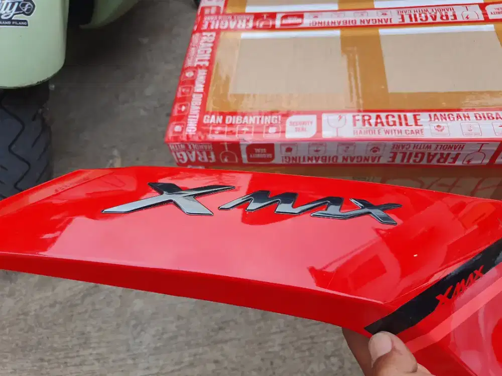 Body belakang dan cover knalpot Xmax Ori copotan