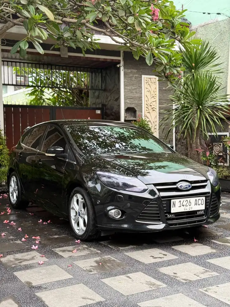 Ford 100jt aja Focus Matic Sunroof 2012