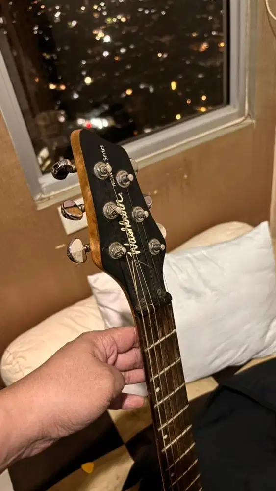 Gitar Listrik Washburn Maverick Series (Used)