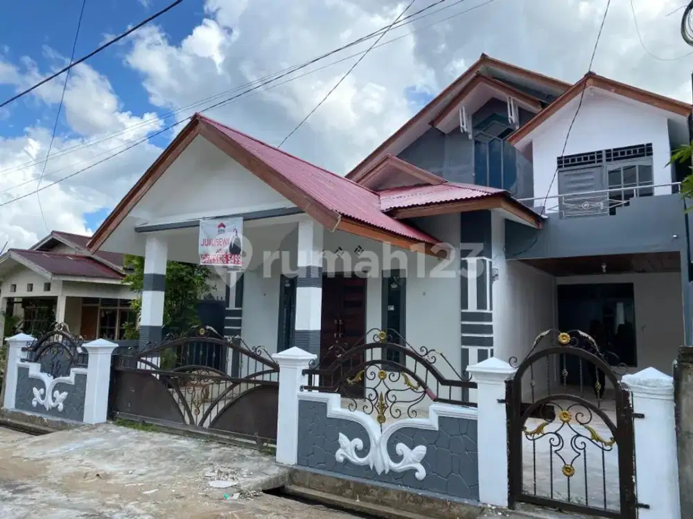 Dijual/Disewa Rumah Bernuansa Modern Non Furnished Dekat Swalayandi Jl.sungai Raya Dalam