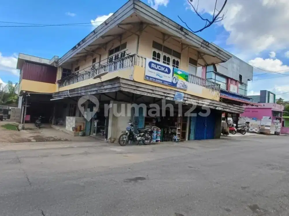 Dijual Ruko 2 Lantai di Lokasi Strategis Kawasan Ramai dengan Akses Mudah di Jl. H. R. A Rachman