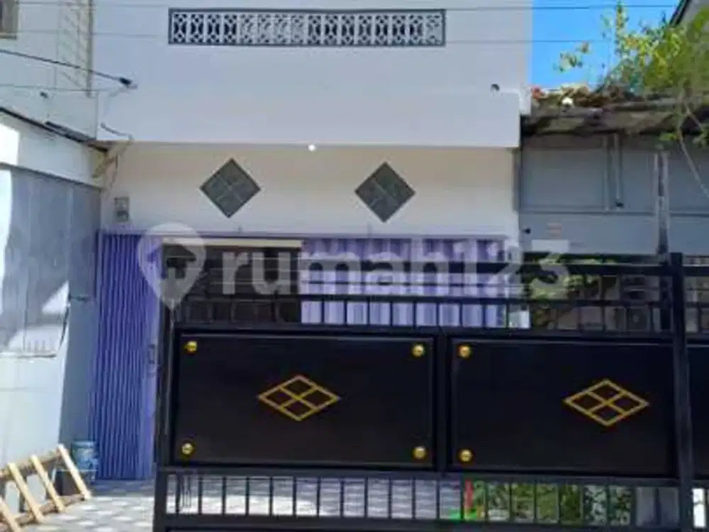 Dijual/Sewa Rumah Siap Huni Semi Furnished Berlokasi Strategis Dekat Supermarket dan Rumah Sakit di Jl. Sungai Raya Dalam
