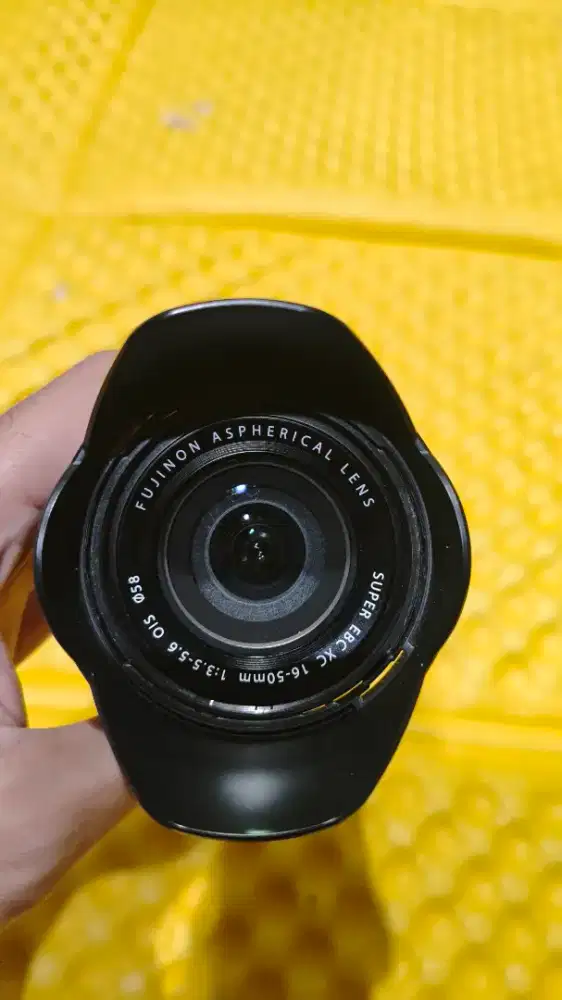 Kamera Fujifilm XT-1 + Lensa XC16-50mm