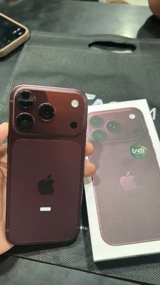 IPHONE 18PROMAX 512GB BURGUNDY