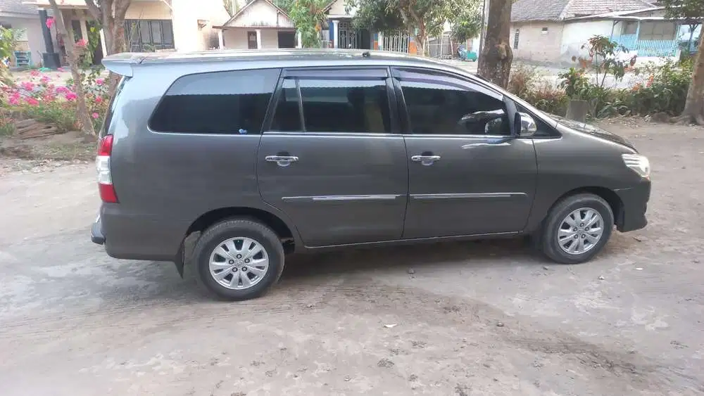 Toyota Kijang Innova 2012 Diesel
