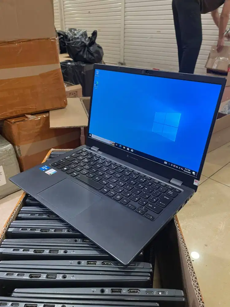 Laptop ringan Toshiba core i5 gen 11 ram 16gb ssd 512gb sekolah kuliah