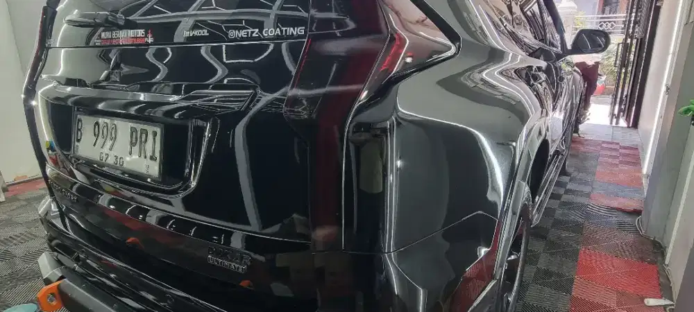 Coating mobil dan salon mobil pajero sport hitam
