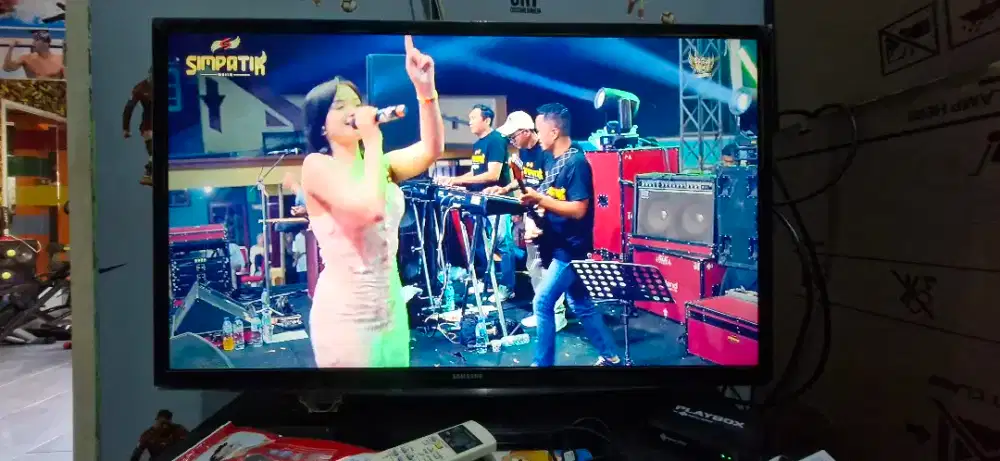 Tv samsung led normal