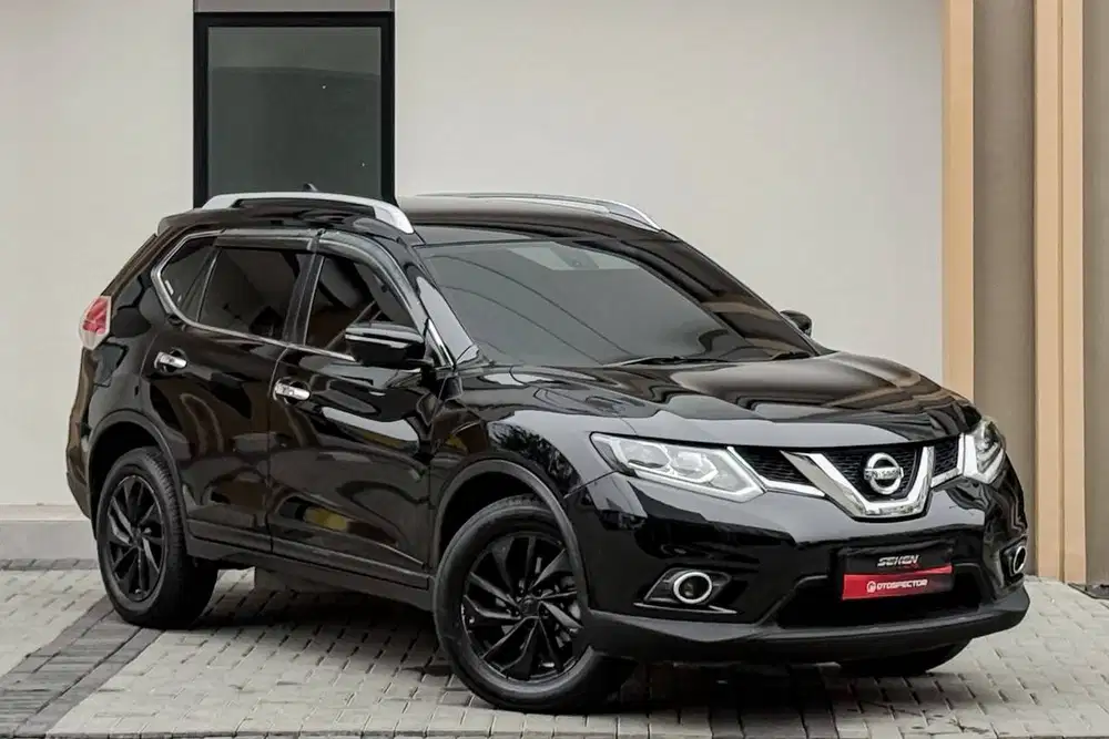Nissan Xtrail 2.5 T32 X-Trail AT Matic 2017 Hitam Metalik.