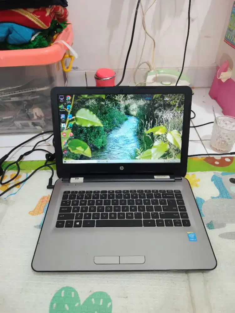 Laptop Hp Pavilion 14-Ac , intel Core i3 gen 5 , Ram Gb , Double VGA