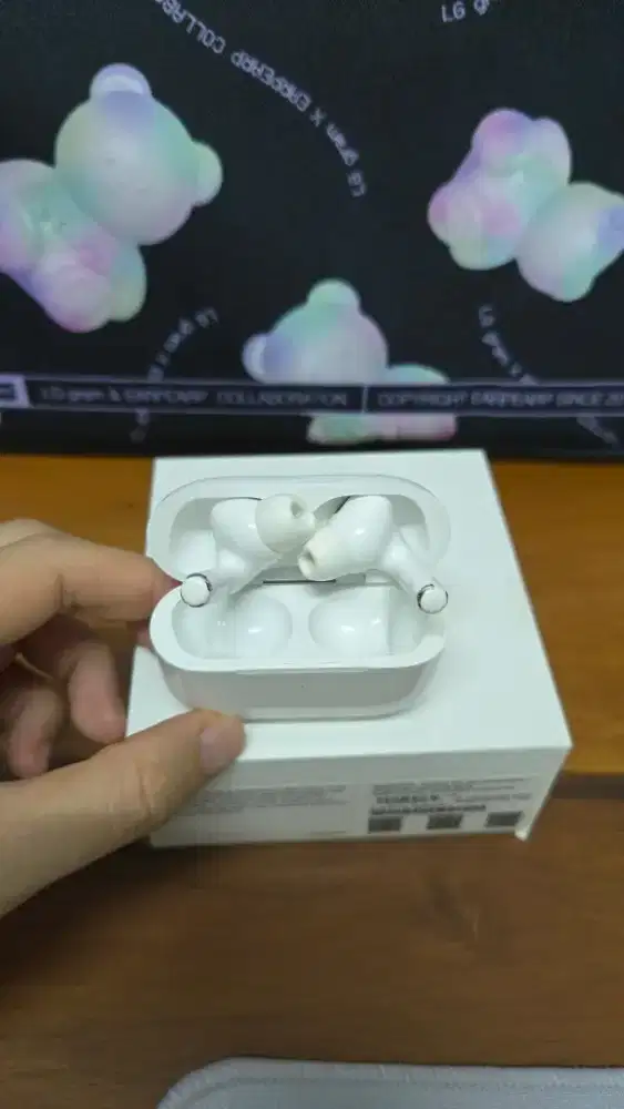 Apple AirPods Pro 2 Lightning Original – Fullset – Rp1.500.000