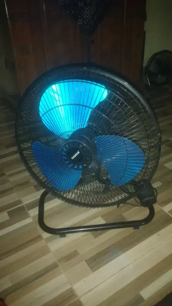 Kipas angin besi