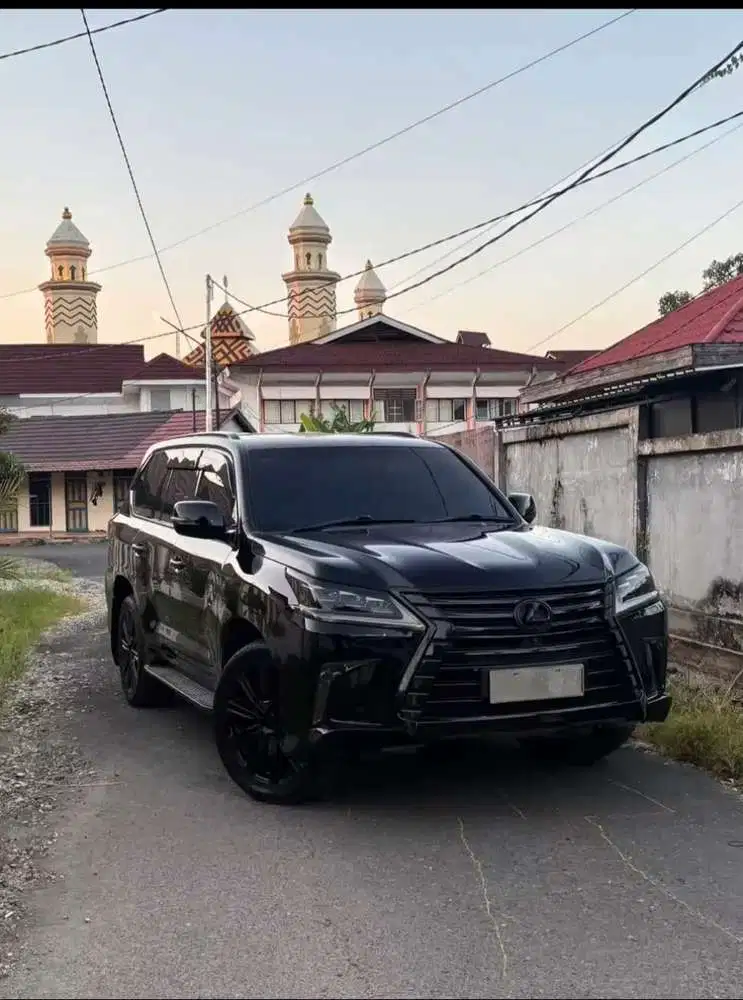 Lexus LX570 2017 Bensin