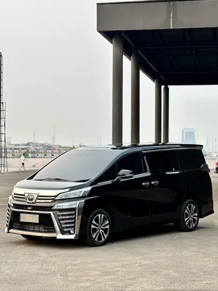 TOYOTA VELLFIRE G ATPM AT 2023 FACELIFT BLACK ON BLACK LOW KM RECORD