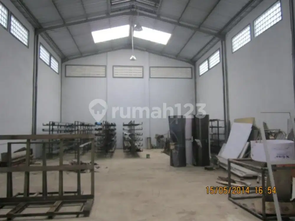 di Kp Galuga Binong Karawaci, Tangerang
