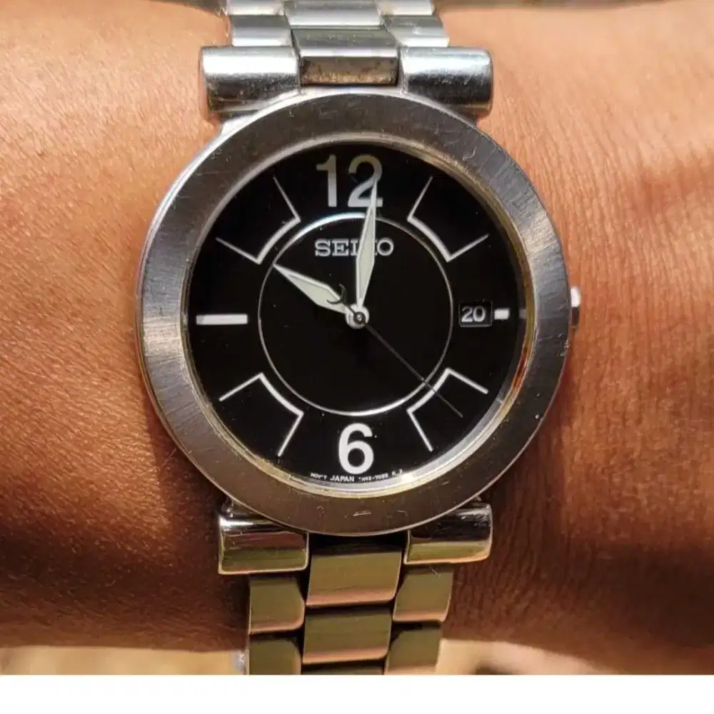 Jam Seiko Quartz Seken Baik