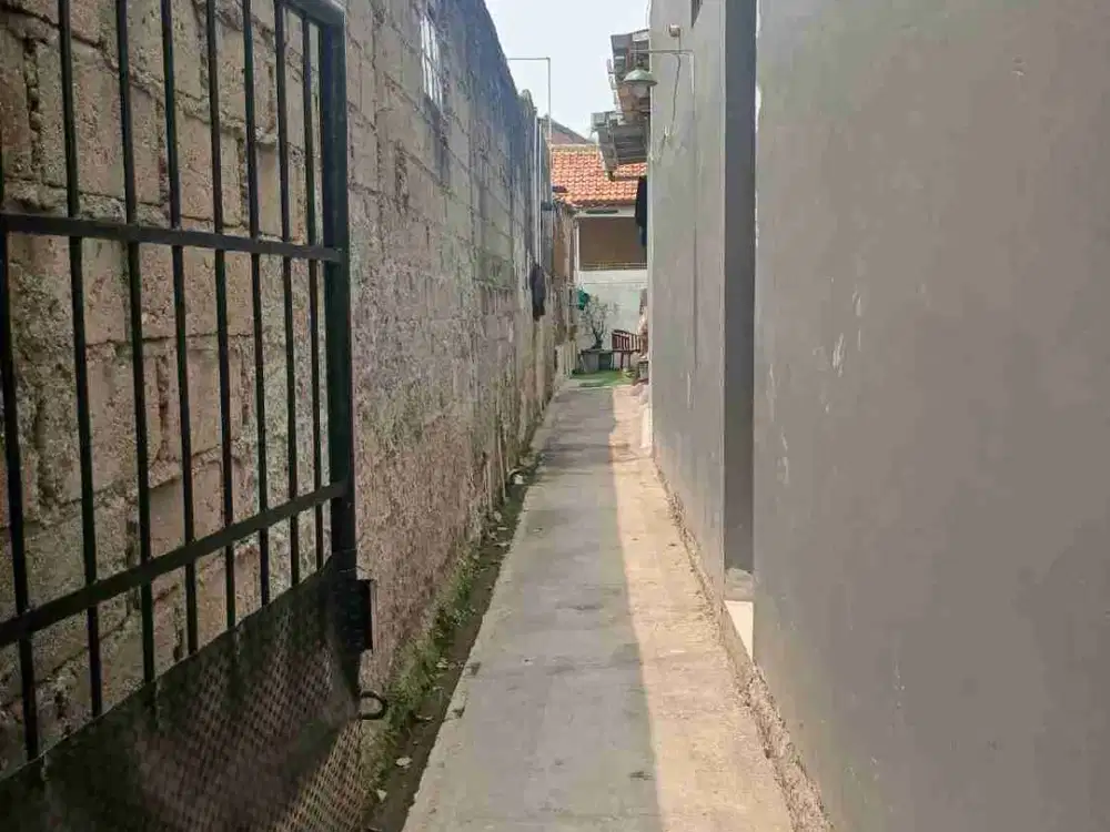 Di jual rumah minimalis kokoh permanen di Lokasi pondok kacang barat Tangerang selatan