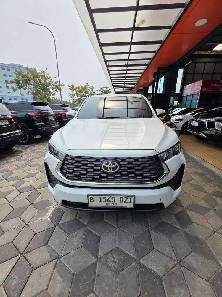 Toyota Innova Zenix 2.0L A/T 2024