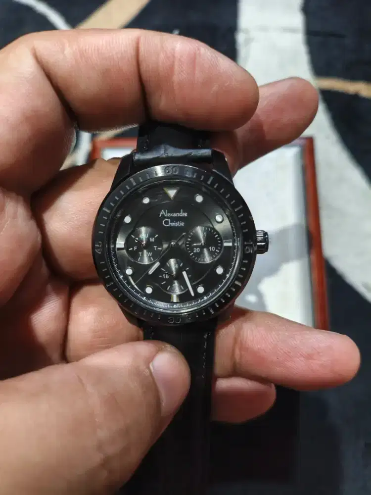 jam tangan Alexandre Christie