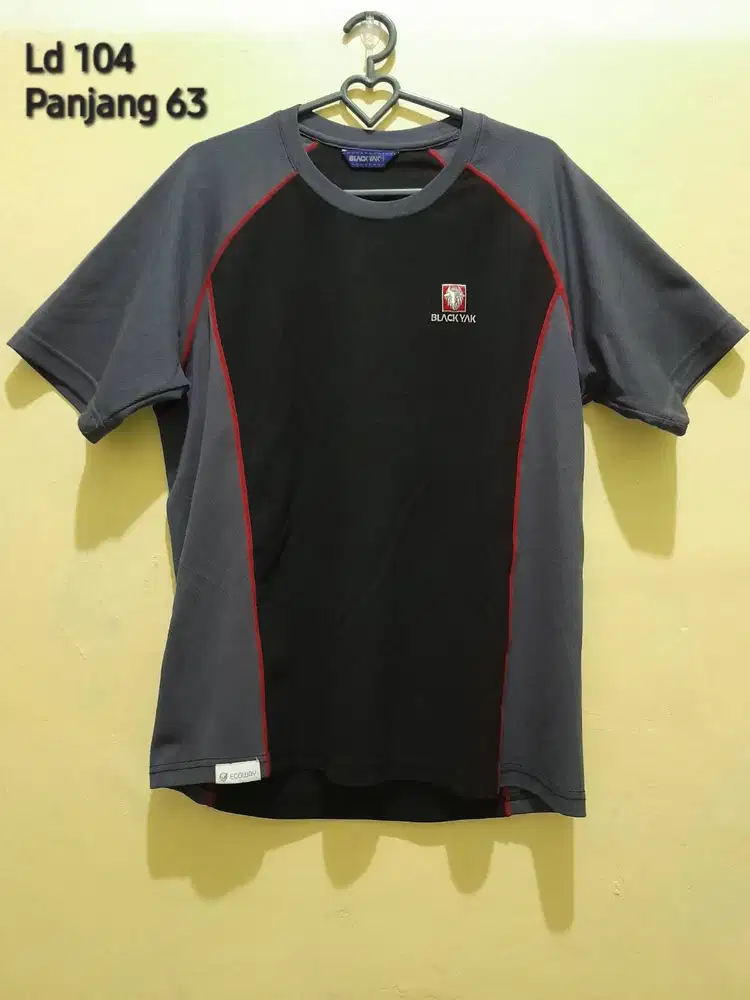 Black Yak — Kaos jersey atau baselayer olahraga