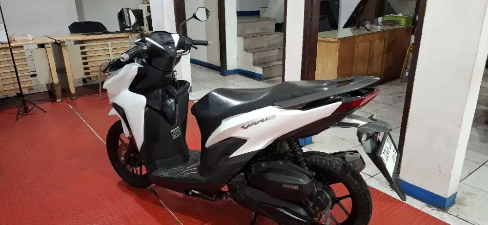 Jual Butuh aja siapa cepat dia dapat