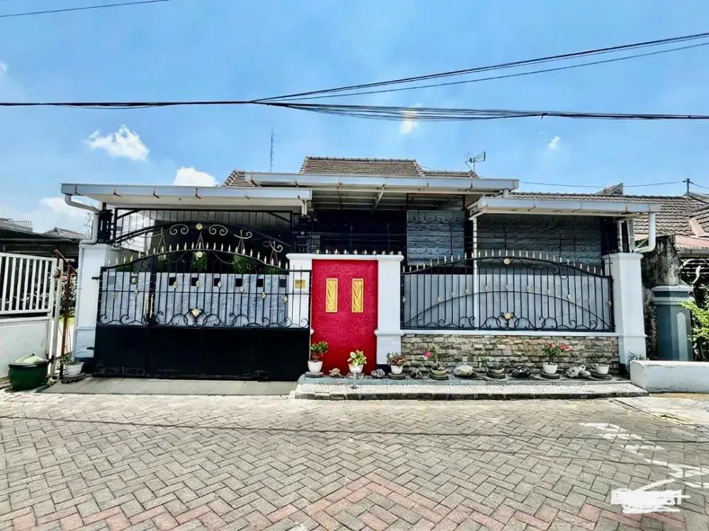 Rumah 200mter ke suhat Perum Candi Panggung Blok Depan