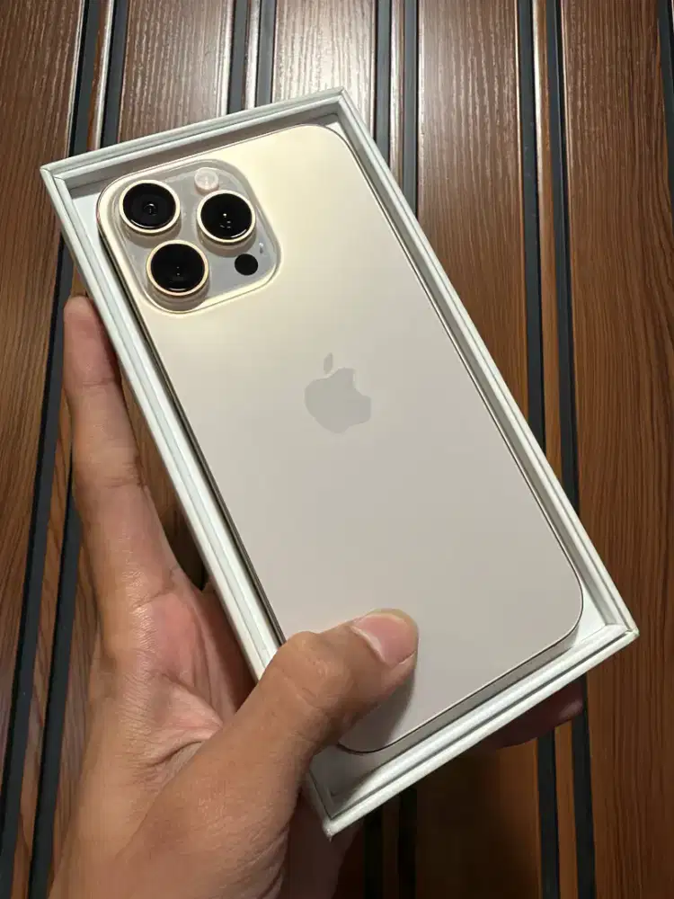 iPhone 16 pm desert titanium 256gb iBox