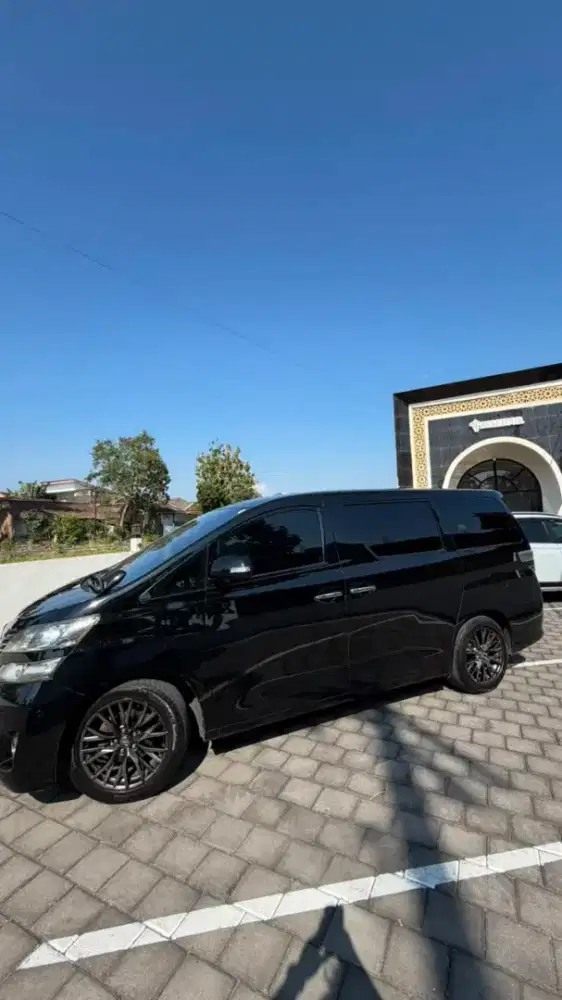 Vellfire 2008 premium sound