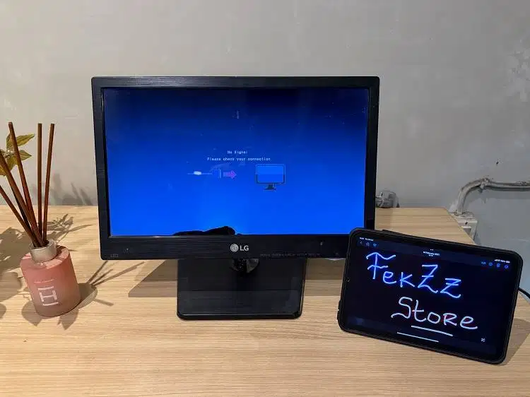 Monitor LG 20 inch Second - ada MINUS !
