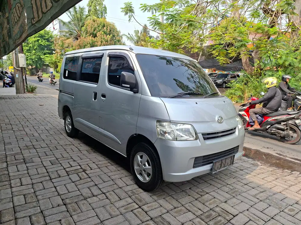 Grand max minibus 1.3 cc tahun 2021 bagus mulus