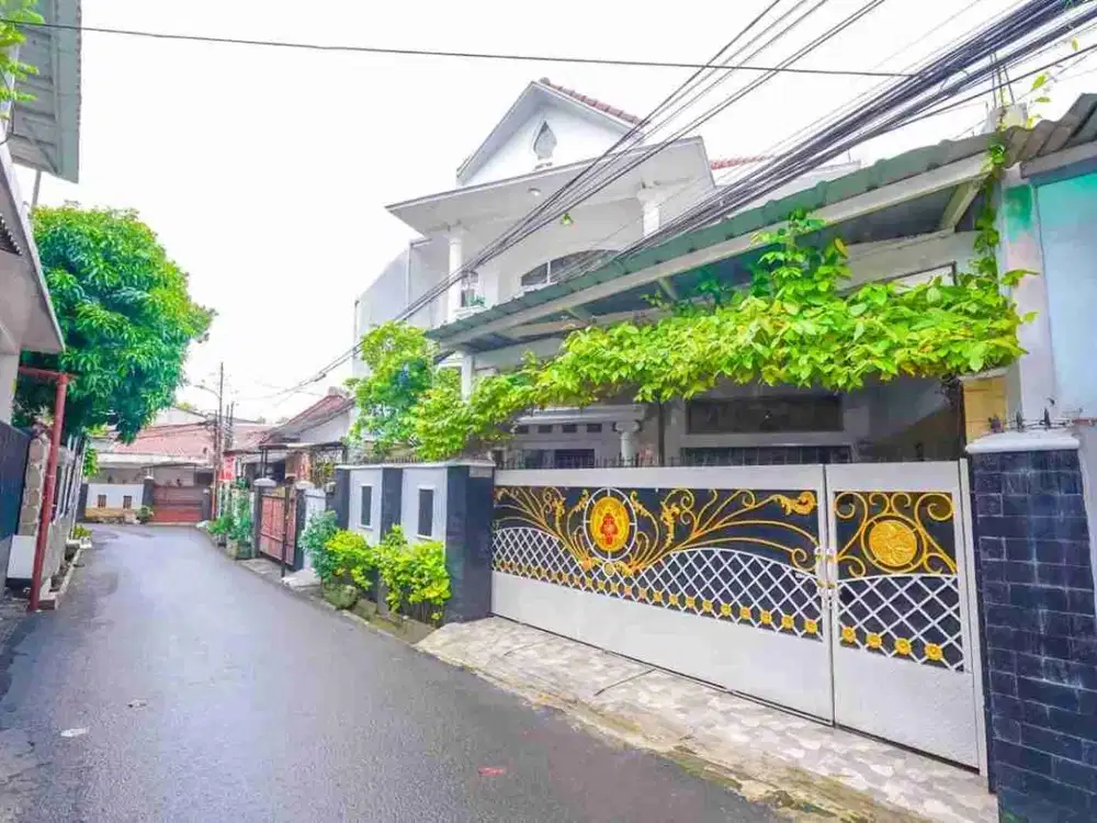 RUMAH 2 LANTAI SHM TANJUNG BARAT JAGAKARSA JAKARTA SELATAN LOKASI STRATEGIS BANGUNAN RAPI SIAP HUNI COCOK BUAT KOSTAN