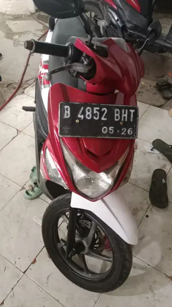 Dijual honda beat pop merah putih