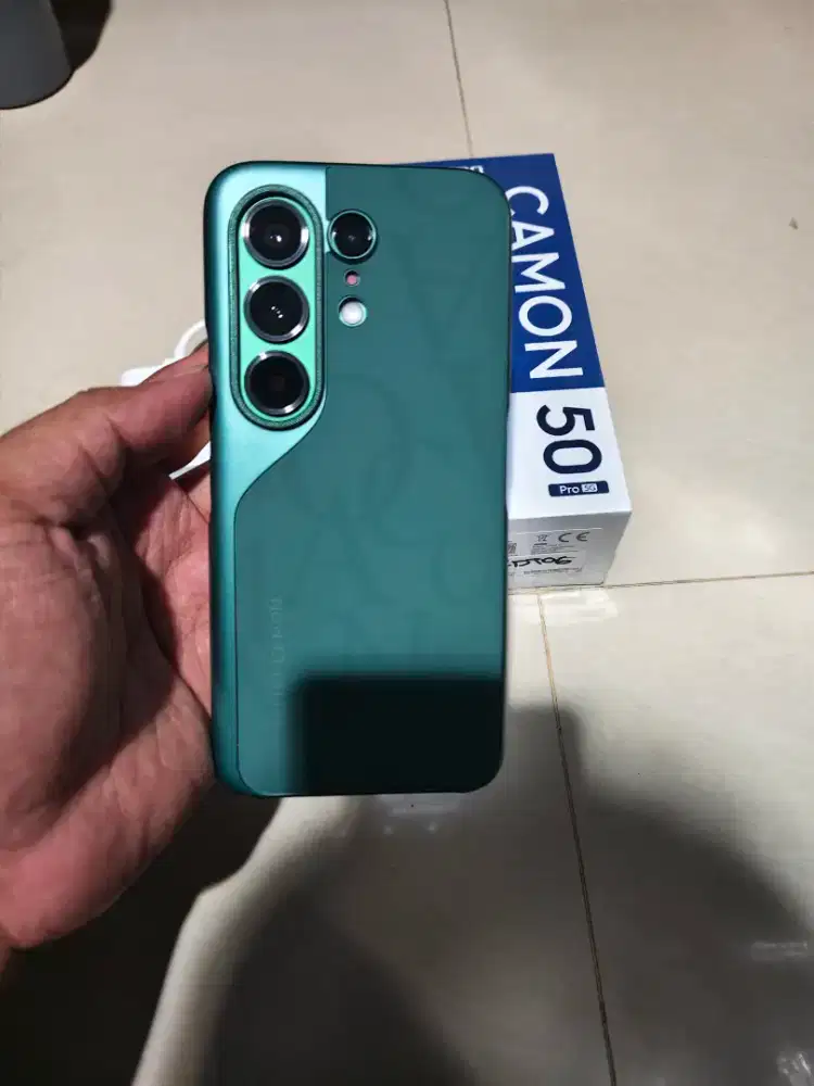Tecno camon 50 pro 12/256 baru seminggu