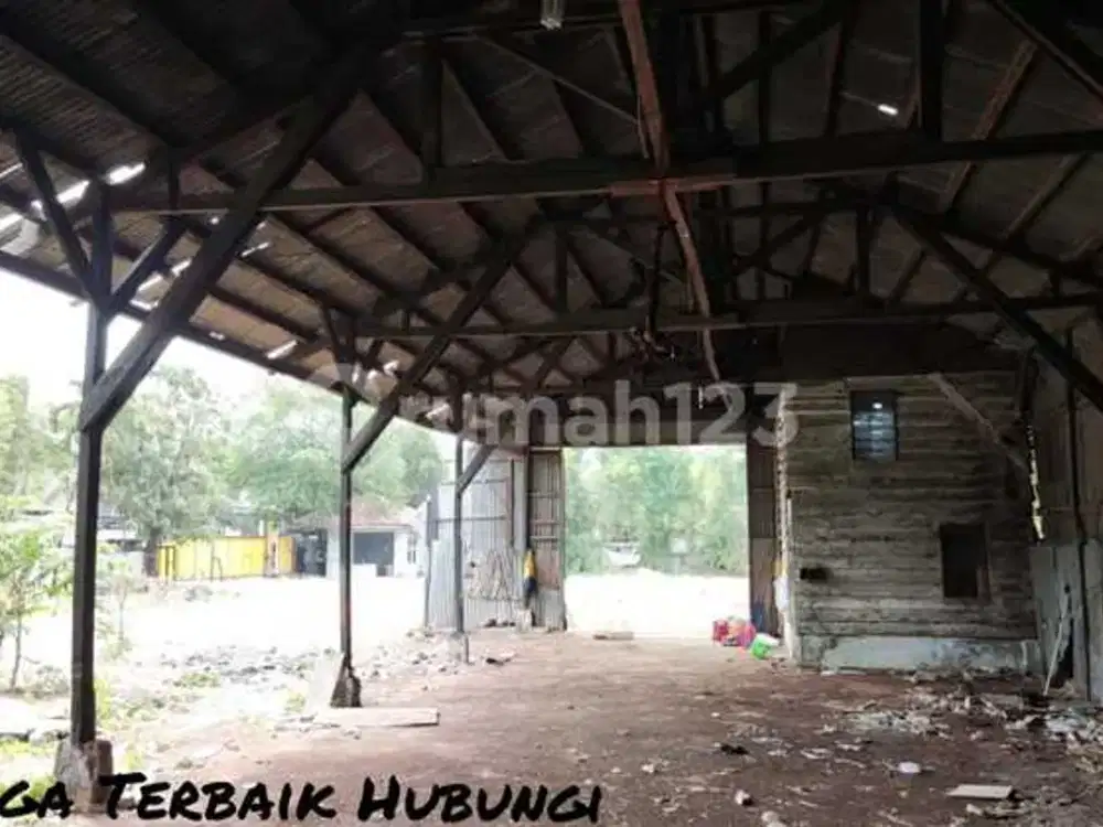 Gudang di daerah Sungai Tiram Marunda Jakarta Utara