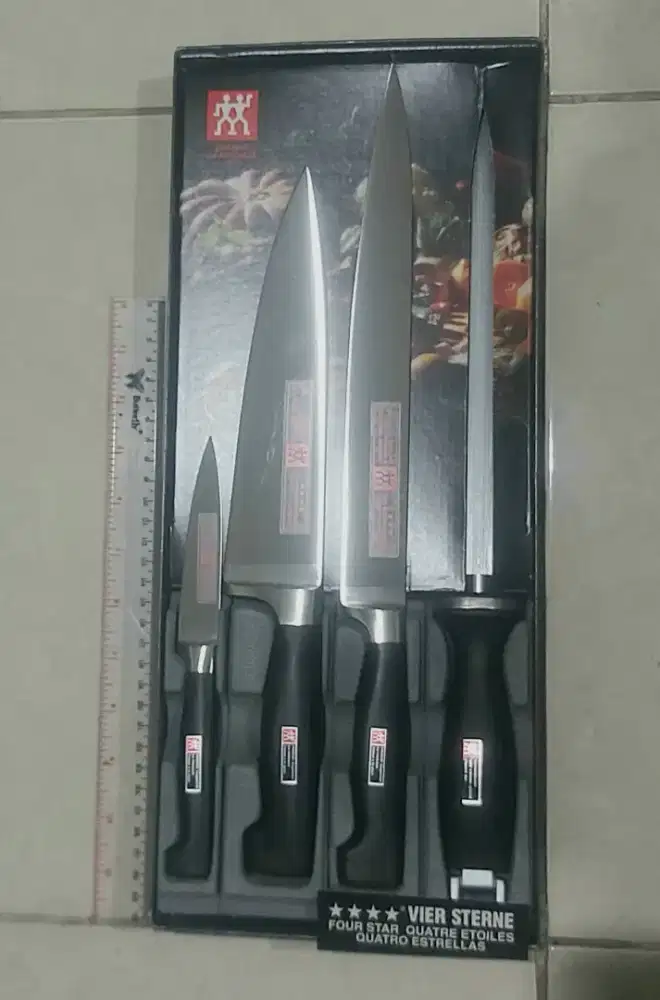Satu Set Pisau ZWILLING seri Four Star