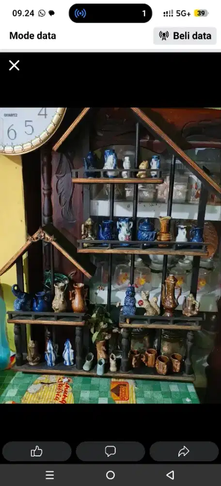 Guci mini beserta rumahnya