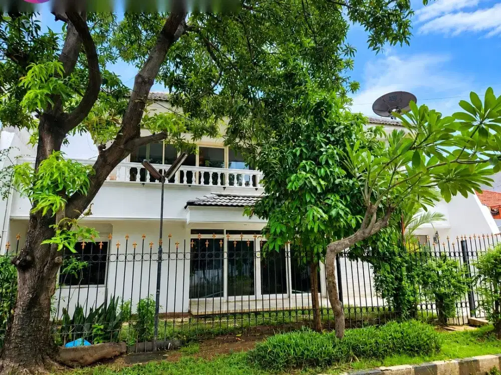 DI JUAL RUMAH DAERAH PULOMAS DI JAKARTA TIMUR