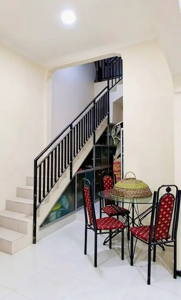 Dijual cepat rumah 2 lantai mewah luas murah dekat RSUD di Wana Mukti