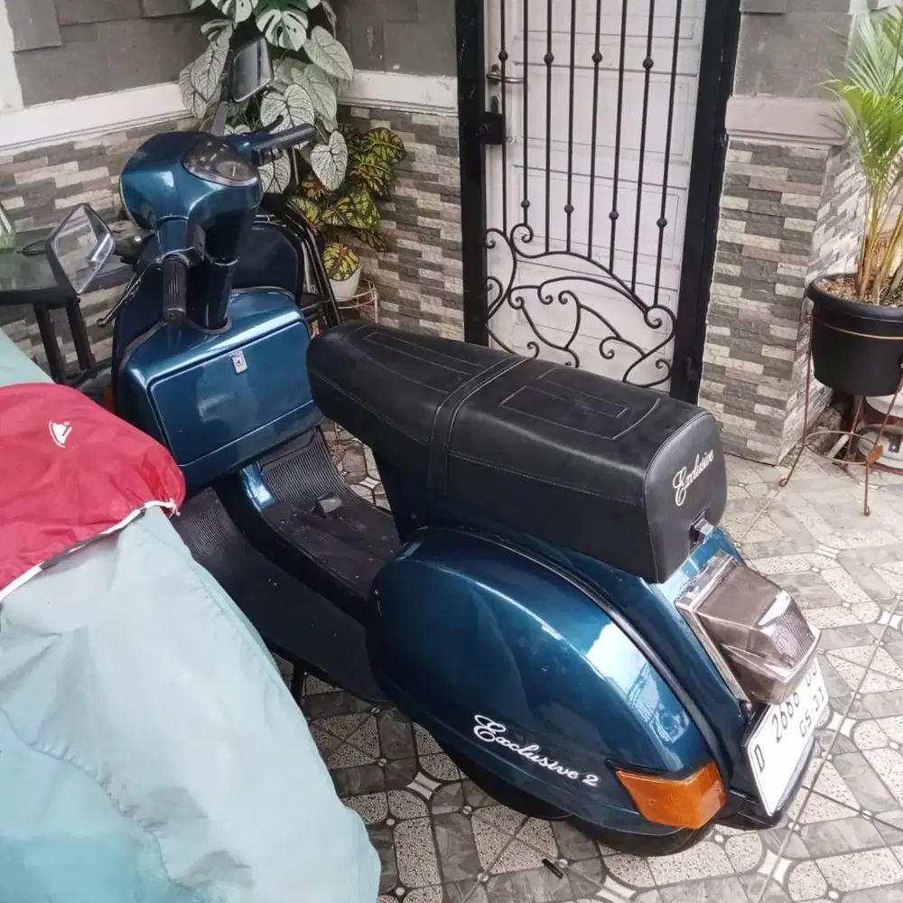 Exclusive 2 Hijau 1997