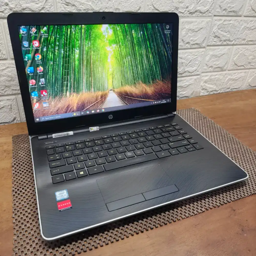 HP 14-bs intel Core i5 Gen-7 (8/256gb) Spek Design Mulus