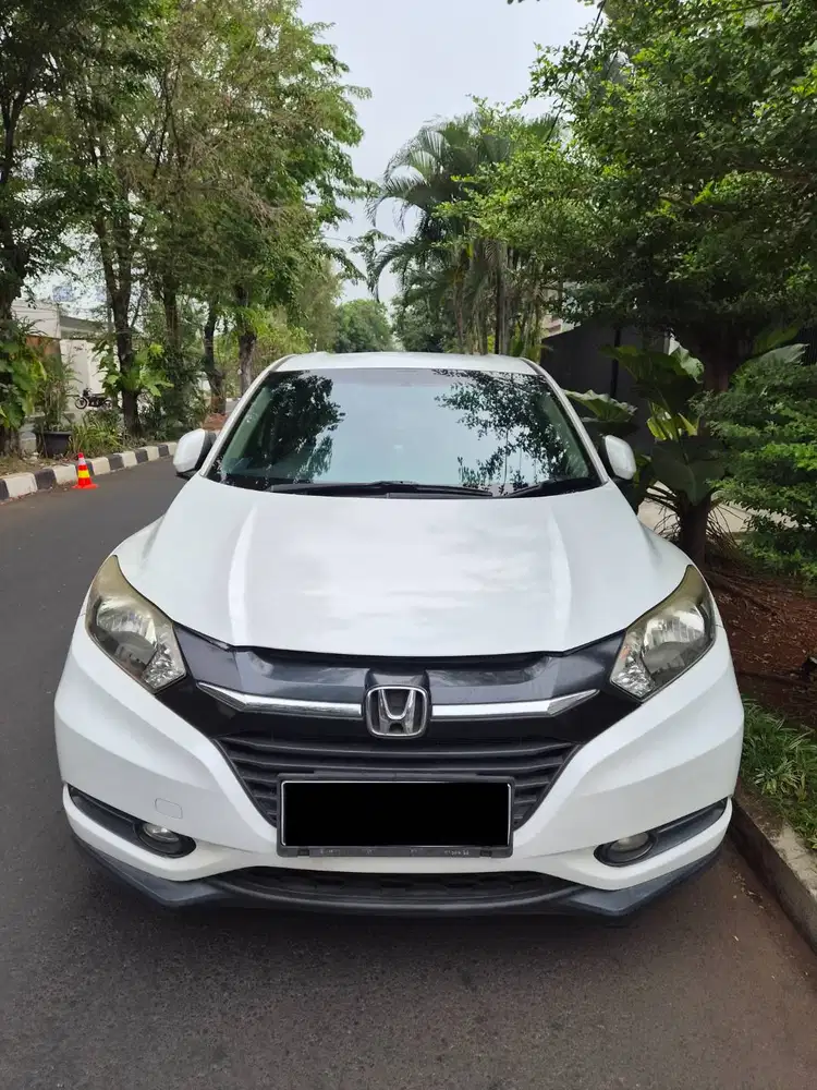 Honda HR-V 1.5 E (2016) putih