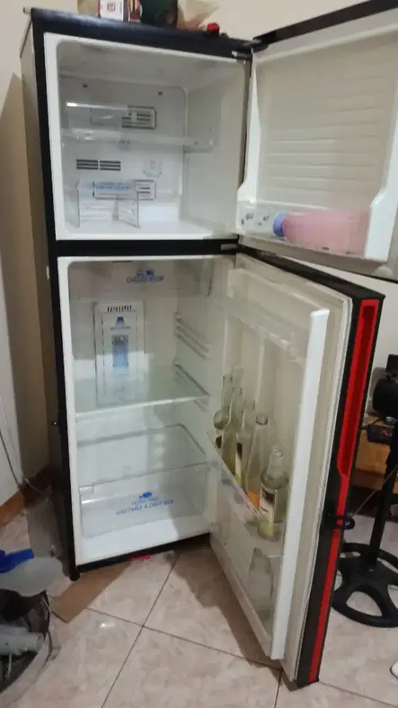 Kulkas Aqua  2 Pintu