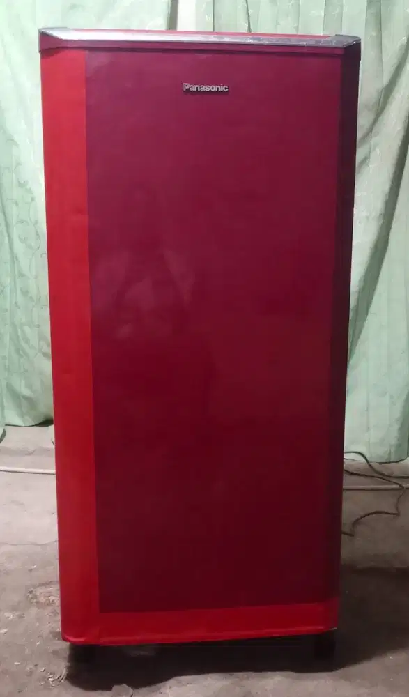 Kulkas 1 pintu PANASONIC.Mesin original pabrik belum rusak(diantar dal