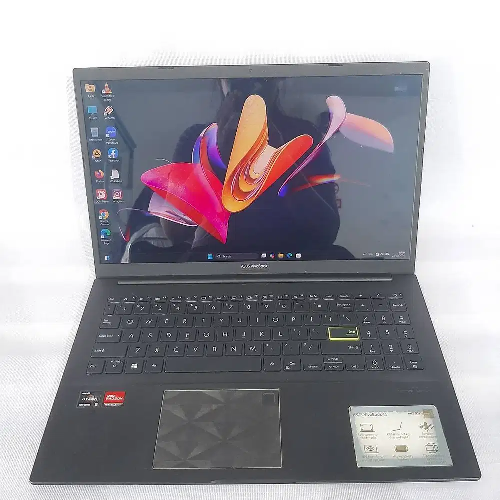 LAYAR OLED ASUS VIVOBOOK M513U AMD RYZEN 5 5500U RAM 8GB NVME 512GB